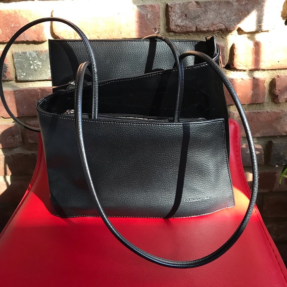 Tolblanc Paris Black Patten Leather Shoulder Bag - Picture 1 of 8